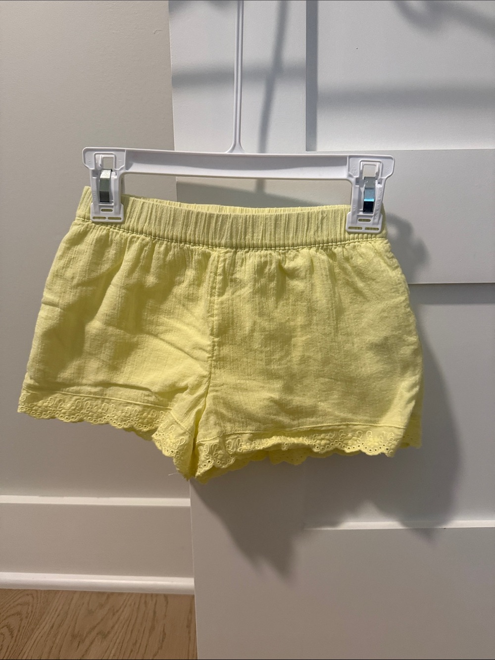 Janie and Jack Lemon Eyelet-Trim Girls' Shorts